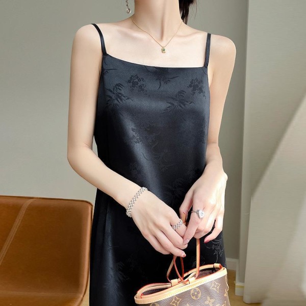 Silk Suspender Dress ärmlös satin lång klänning off-neck Sexig Black M