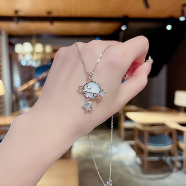 Kvinnor Halsband Kedja Choker Hänge Smycken Flickor present Mode Planet Micro-Inlaid Titanium Steel Silver