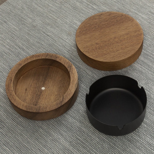 Tuhkakuppi Auton savunkestävä Lentämisen estävä savun haju 2021 Kylpyhuoneen kansi tuhkakuppi Walnut ashtray-Silver (PJ210917-5)