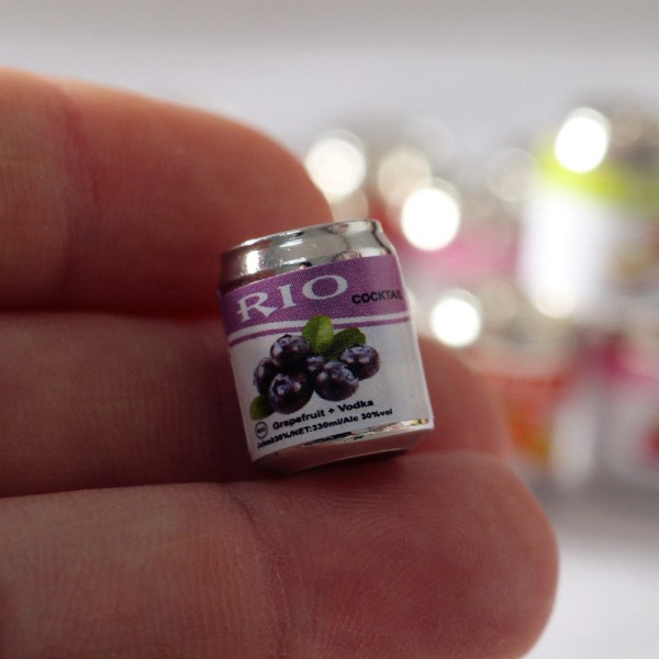 Miniatyrmöbler Leksaksdockor Hus Gör det själv Dekoration Tillbehör Minifrukt Mousserande vinburkar Grape Soda