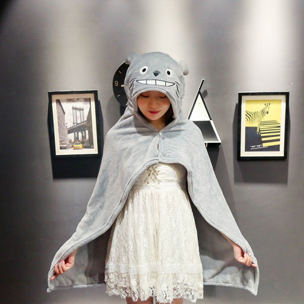Sarjakuva Viitta Peitto Flanelli Lazy Shawl Cape Opiskelijahupullinen kotilounas Pyjama Totoro 100*80cm