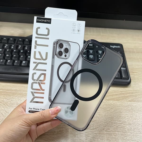 Etui til iPhone 17 mat farve magnetisk akryl mat