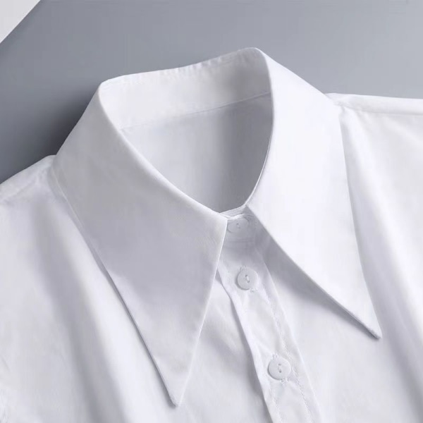 Kvinnliga flickor med falsk krage kostymskjorta med vit fyrkantig svart spetsig vår-, sommar-, höst- och vintertröjadekoration White small strip collar