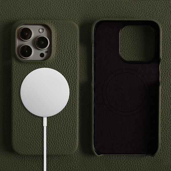 Fodral för iPhone 14 Pro Max mörkgrönt läder magnetiskt premium kohud