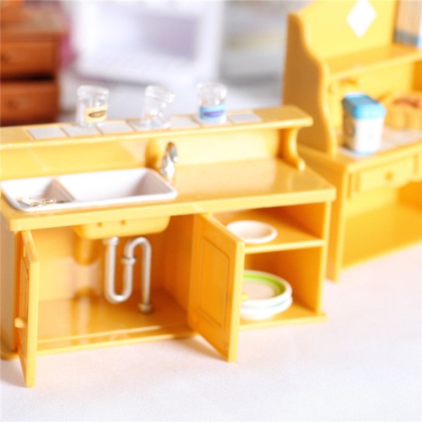 Miniatyrmøbler Leketøy Dukker Hus DIY dekorasjon Tilbehør Mini Kjøkken Matlagingsserie Dishwashing table