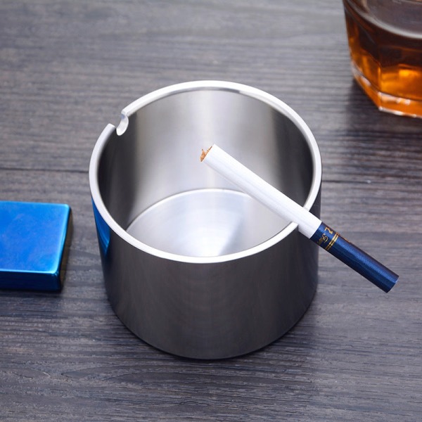 Askebeger KTV Rustfritt stål Overdimensjonert Enkel Anti-Grå Flue Vindtett Kommersiell Askebeger Small size square ashtray