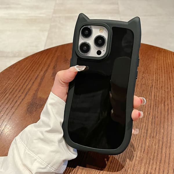 Etui til iPhone 17promax sorte katteører transparent simpelt