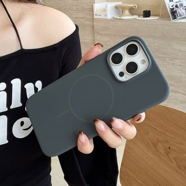 Etui til iPhone 17 Flydende Silikone Magnetisk Koksgrå Sort Tynd magnetisk ring flydende silikone