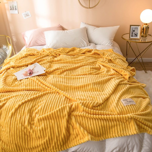 Superblødt flanneltæppe almindeligt stribet magisk fløjl afslappet tæppe Aircondition tæppetæppe. Bright yellow 200*230cm