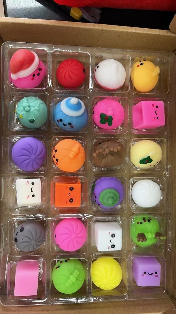 Julekalender 2026, 24-dages Dumpling Squishy Nedtællingslegetøj med søde samlefigurer, Juleborddekoration