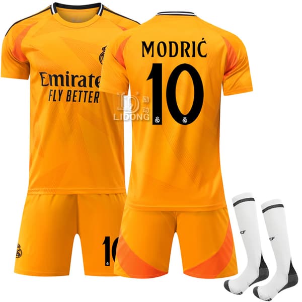 24/25 Real Madrid udebanetrøje-sæt med strømper orange - Nr. 7 Vini strømper No.7 Vini M