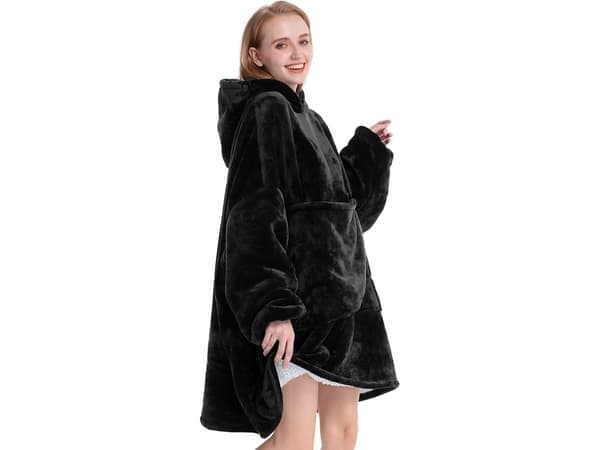 Oversized hettegenser, teppe, svart Svart black