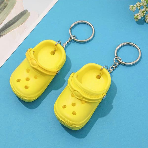 100% uusi, mini Crocs sandaali avaimenperä viehätys avaimenperä avaimenperän pidike avaimenperälahja Black