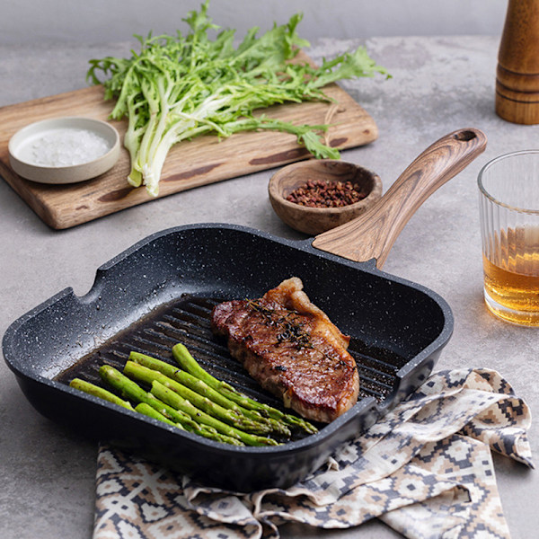Grillpanna med Non-Stick och Räfflor - 24, 28, 18cm - Smidd Aluminium - Induktionshäll 24cm