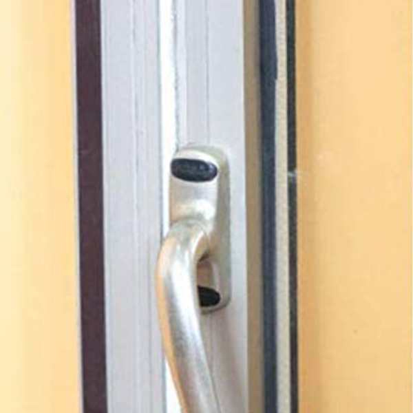 Borsttätning självhäftande dörrbottentätning, borstlisttätning Vit White 9*23mm