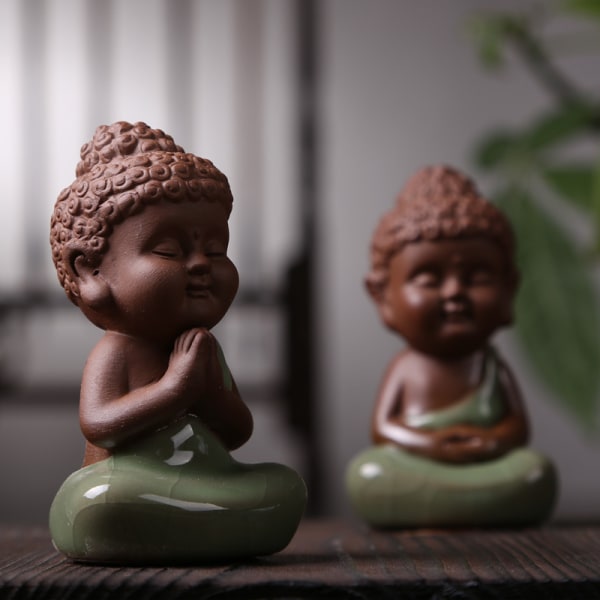 1. st (STIL-C) Keramisk liten søt baby Buddha-statue munkfigur C