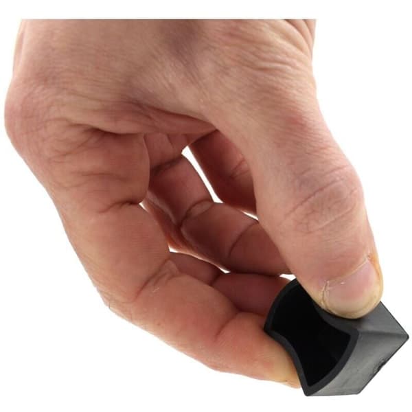 4 stk. firkantede gummifødder til stole, borde, møbelben (40 mm sorte)