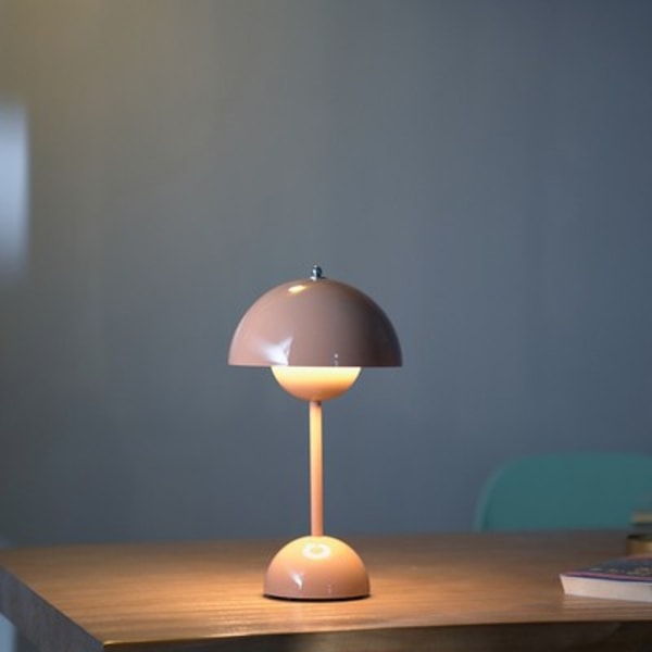 2023 Ny dansk blomknopp bordslampa retro bordslampa amerikansk bordslampa laddningsbar bordslampa touch nordisk dekorativ bordslampa warm light Matte White