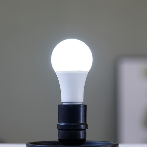 E27/b22 3/6/9/12/18w energiansäästöinen kirkas LED-lamppu