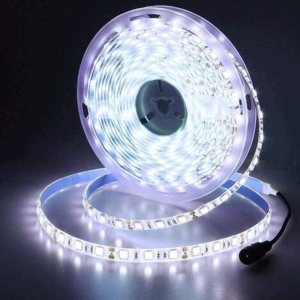 12V LED-stripe, kald hvit 6500K, 5 meter fleksibel 300 LED 5050 SMD IP65 vanntett LED-stripe [Energiklasse A]