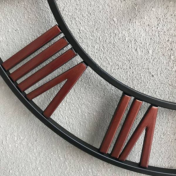 Suuri ulkoseinäkello vintage-tyyliin 60 cm avoin metallikello roomalaisilla numeroilla