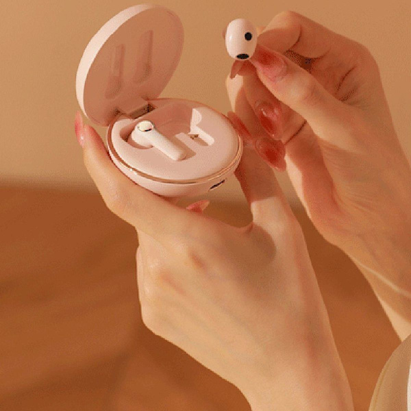 Söt tecknad mini trådlös Bluetooth-headset rymdkapsel stereo