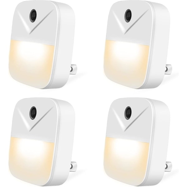 Smart Light Plug-in Night Light Pack med 4 automatiska på och av vägglampor för hallar, sovrum, badrum, kök, trappor (varmt ljus)
