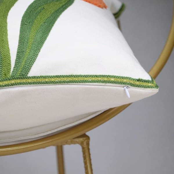 2 stk. bondegårdspute med brodert trekk, 2 stk.