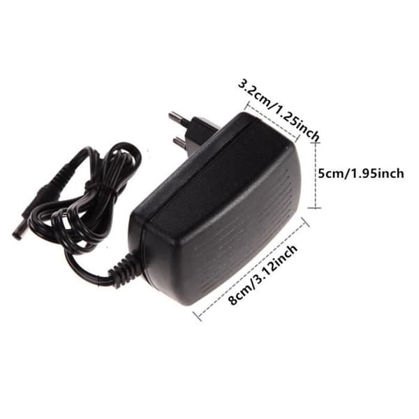 Universal AC/DC 15V 1A Opladeradapter EU-stik 5,5 mm*2,5 mm spids