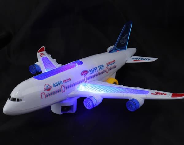 Elektrisk lekefly med musikk, lys og lyd, A380 passasjerfly