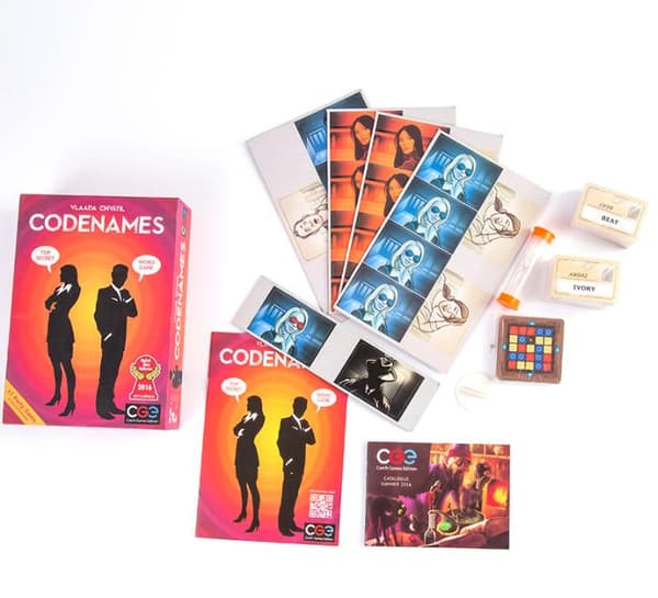 Codenames Against Humanity Brädspelskort