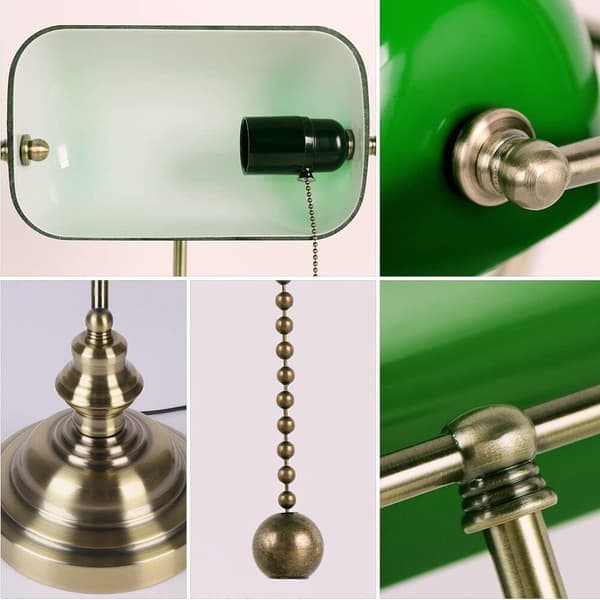 Grønn glass banklampe med trekke-bryter, plug-in lampe, sateng messing finish.