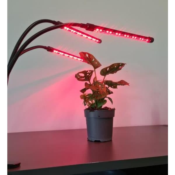 Plantelampe - Plantebelysning med 3 LED-rør