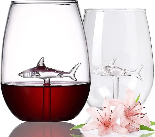 2 st. Stemlösa Hajvin glas, kristallglas