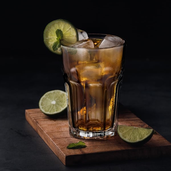 360 ml juomalasisetti, 4 kpl | Kirkkaat juomalasit jokapäiväiseen käyttöön | Tukevat korkeat lasit highball-juomille | Mehulle, cocktailille