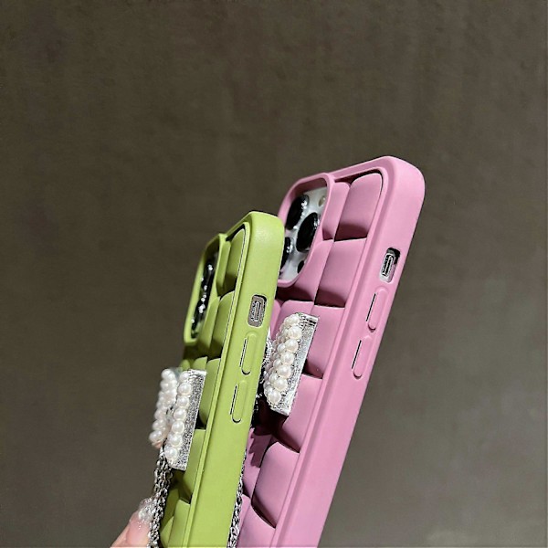 Skal för iPhone 15 Pro Max med handledsrem, TPU-telefonskal, söt 3D-rutnätsrosett-hänge