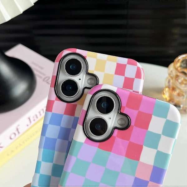 1 stk. Kompatibel med iPhone 16 Cover, Sødt Enkelt Farverigt Ternet Cover med Stødsikker Slank Blød TPU og Hård PC Beskyttelses Etuier til Kvinder/Mænd Des