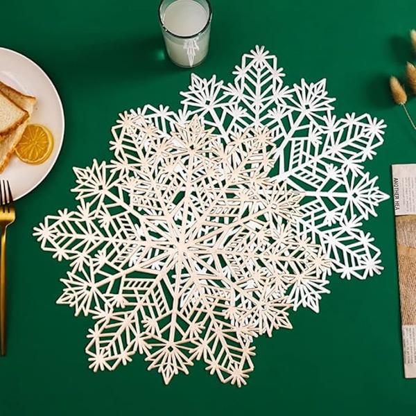 2 st julbordsplaceringsunderlägg med runda snöflingor