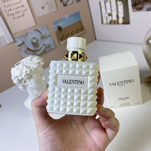 Valentino's Born in Roma Eau de Parfum til kvinder 100 ml