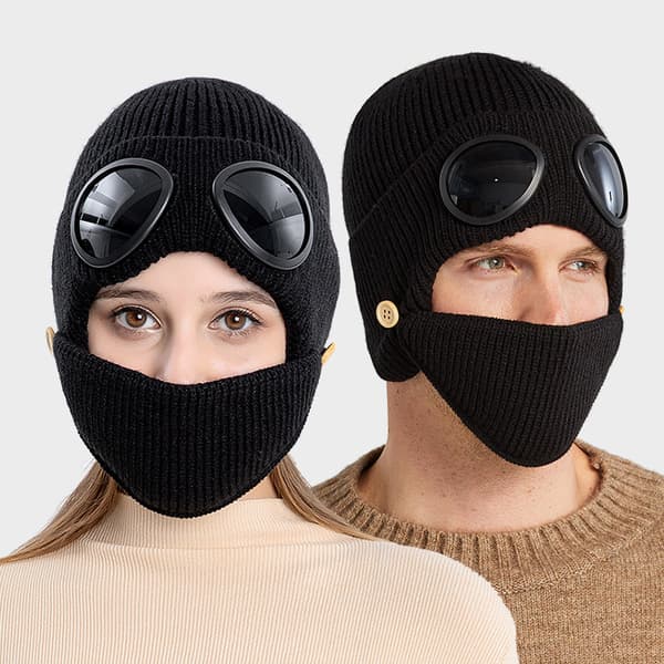 Neulottu pipo suojalasimaskilla, musta