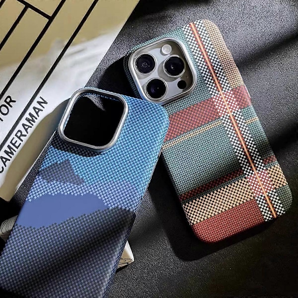 För iPhone 15 Pro Max PC-skal Kolfibertextur Mobilskal Kompatibelt med MagSafe
