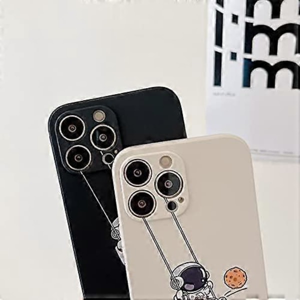 för iPhone 16 Pro Max Sött Skal, Cool Tecknad Gungande Astronaut Planet Måne Design Stilfull TPU Stötfångare Stötsäker Anti-Slip Skyddande Mode Skal