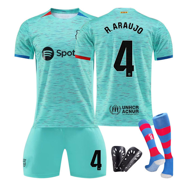 23/24 FC Barcelona To udebanetrøje sæt til børn med sokker og beskyttelsesudstyr 4 R.ARAUJO 4 R.ARAUJO R.ARAUJO children's sizes26