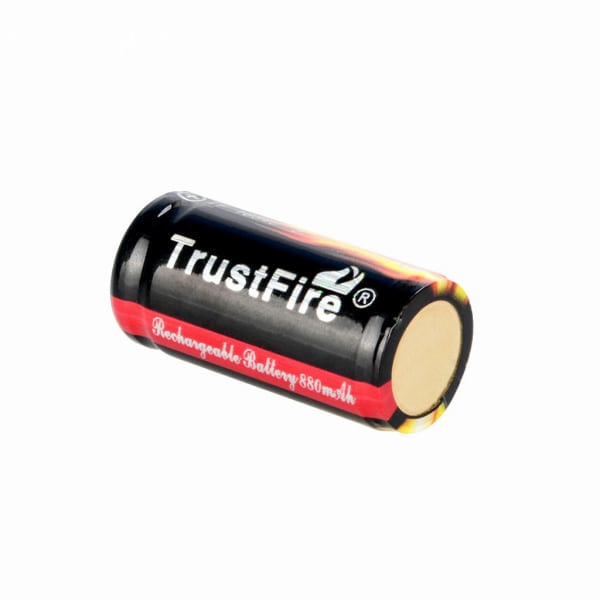 2 kpl 16340 RCR123A Ladattavaa Li-ion Akkua 3.7V 880mAh Hyvä Laatu