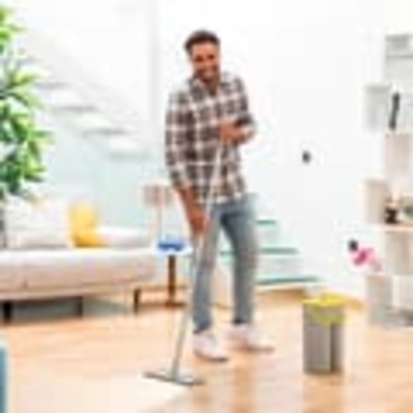 Gulvmopp og bøtte med separate rom