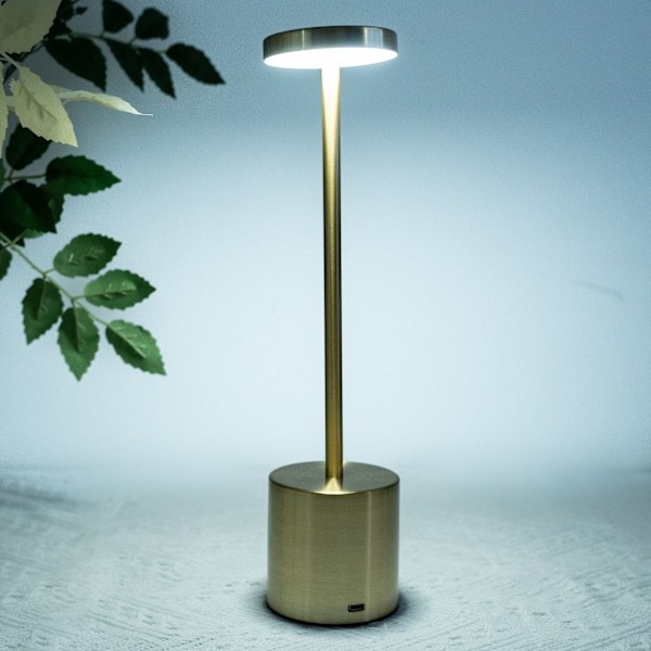 Trådløs Bordlampe Dimbar Vanntett Metall USB Oppladbar Bordlampe -1 stk-WELLNGS Gold