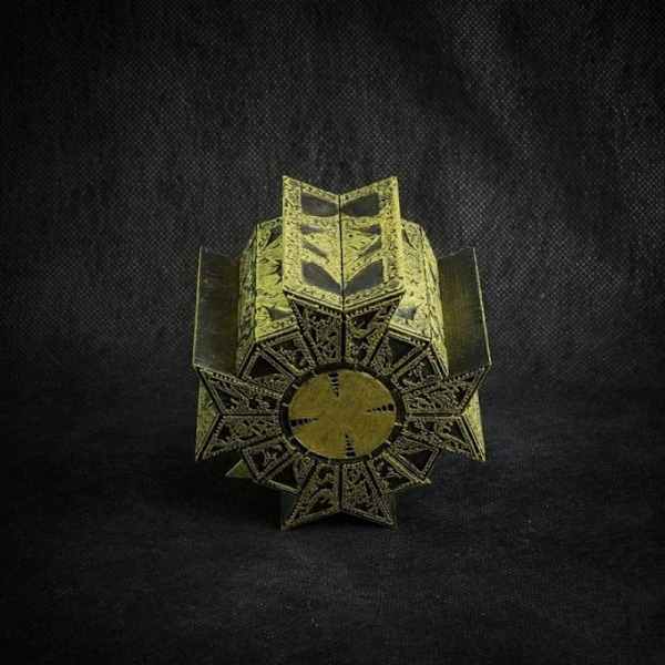 Hellraiser-palapelin liiketoiminta Lament Horror Prop Toy - Täydellinen