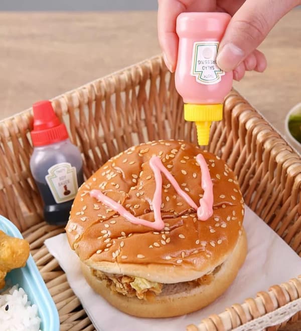 Klämflaskor - 8-pack 25 ml mini såsdispenser med munstycke - Reseflaskor för ketchup och senap black