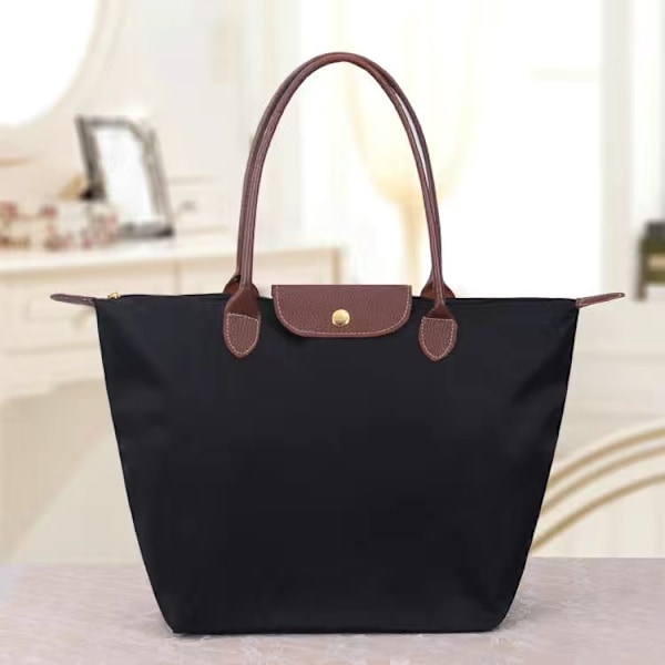 Uusi Longchamp Le Pliage -laukku naisille, musta black M