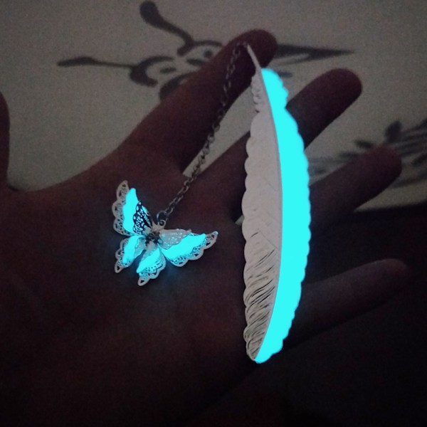 Feather Metal Bookmark med 3D Butterfly Pendant, Unik Glow in